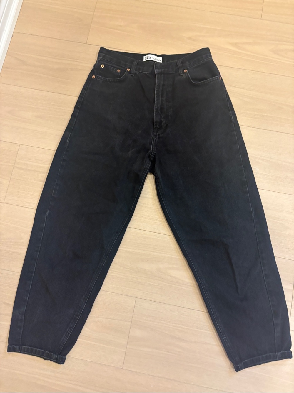 Zara Women  Mom  jeans  Black